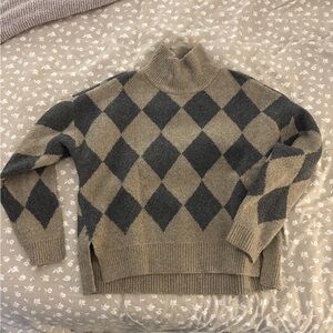 Abercrombie & Fitch Gray and Tan Argyle Sweater